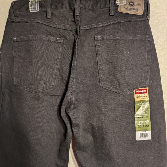 Wrangler Men's regular fit Jeans - Black new size 36x30 - Picture 9 of 16